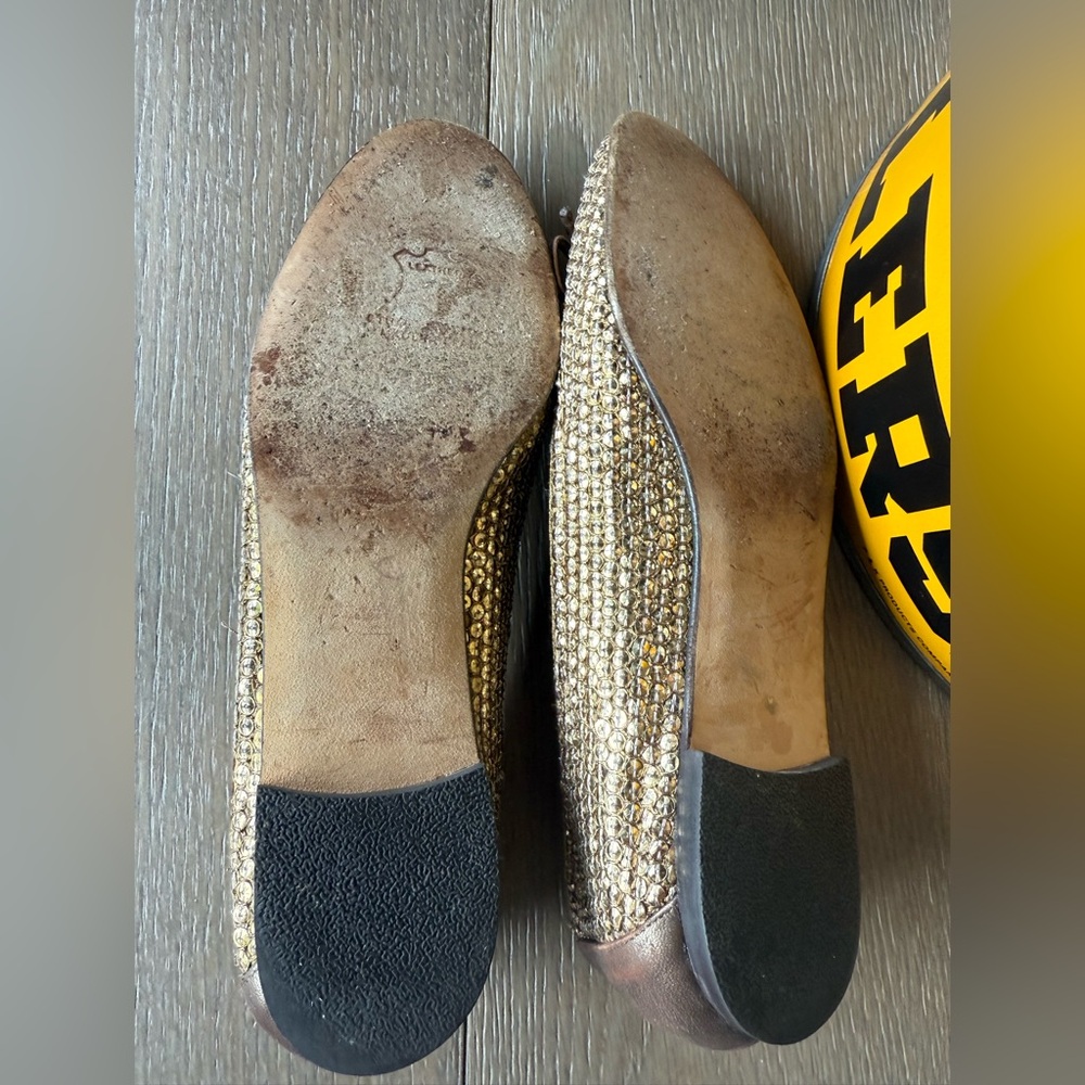 Stuart Weitzman 6.5 Gold Woven Ballet Flats with Bow - Picture 2 of 4
